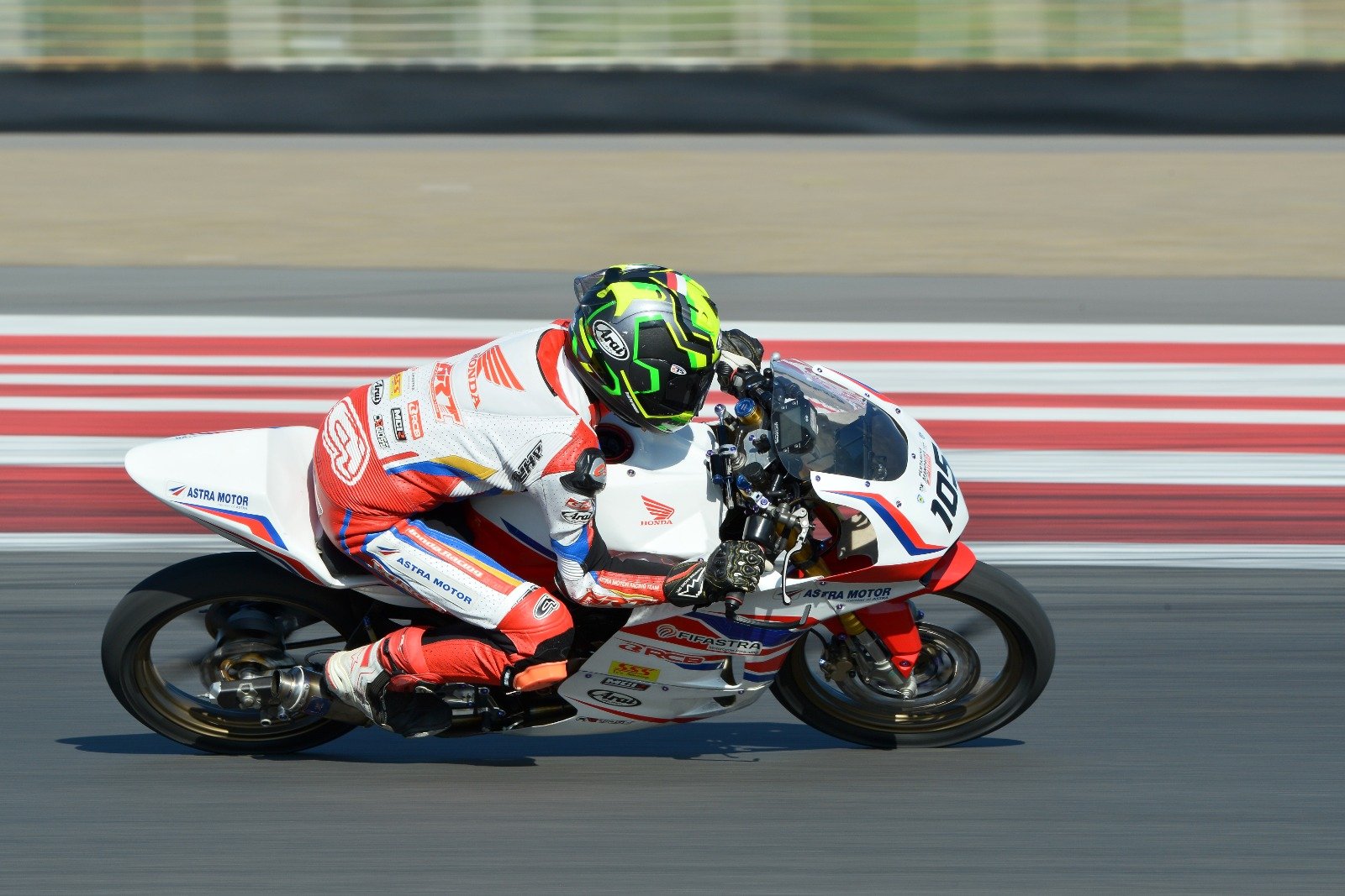 Resky Yusuf pembalap ART juga menambah podium pada gelaran MRS ronde 2 dengan perolehan podium 1 saat race 1 hari sabtu.